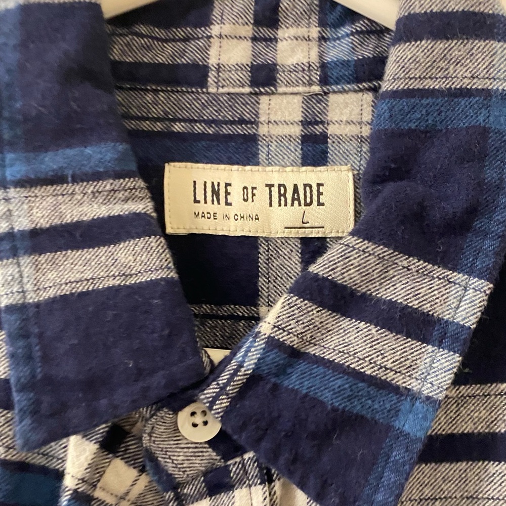 Line of Trade flannel.  Amazing boutique brand.  Size L and priced to go!